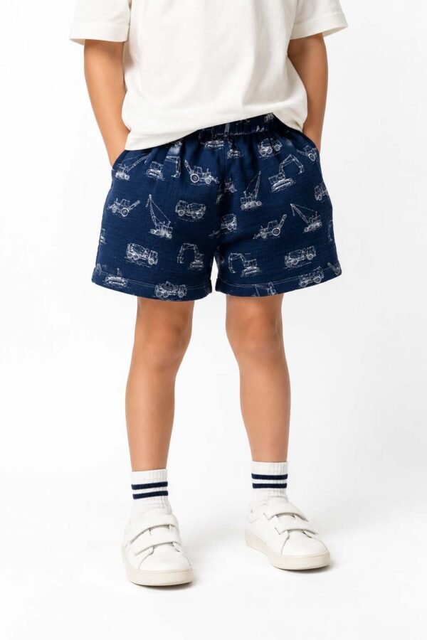 Kurze Musselinhose mit Baufahrzeugen